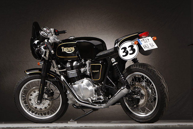 CAFE-RACER-SYNDICATE-00000083b-Triumph-Thruxton-JPS-Tribute.jpg