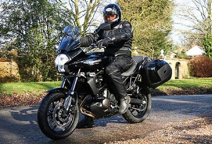 1602-kawasaki-versys-tourer_g.jpg