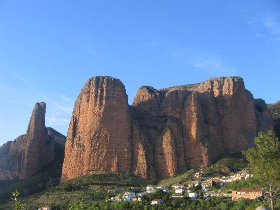 Mallos de Riglos.jpg