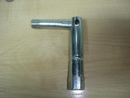 llave bujias 002.jpg