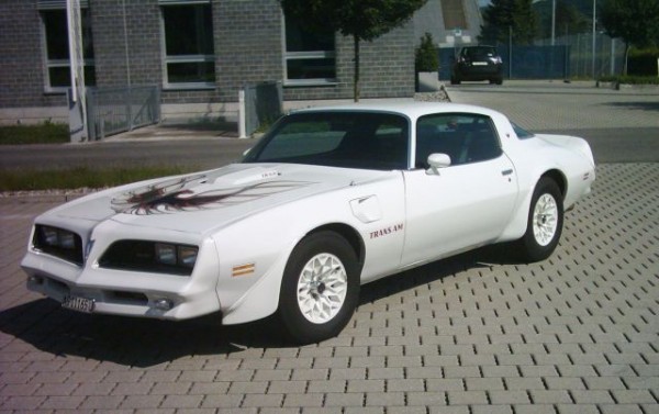 Pontiac_Trans_Am_1977.jpg