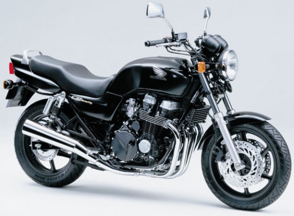 cb_seven_fifty_03.jpg (71.94 KiB) Visto 17143 veces cb_seven_fifty_03.jpg